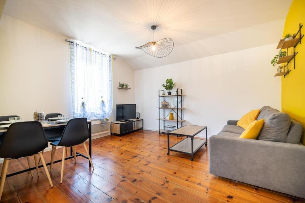 L'Industriel - Lourdes Centre Apartment Luaran gambar